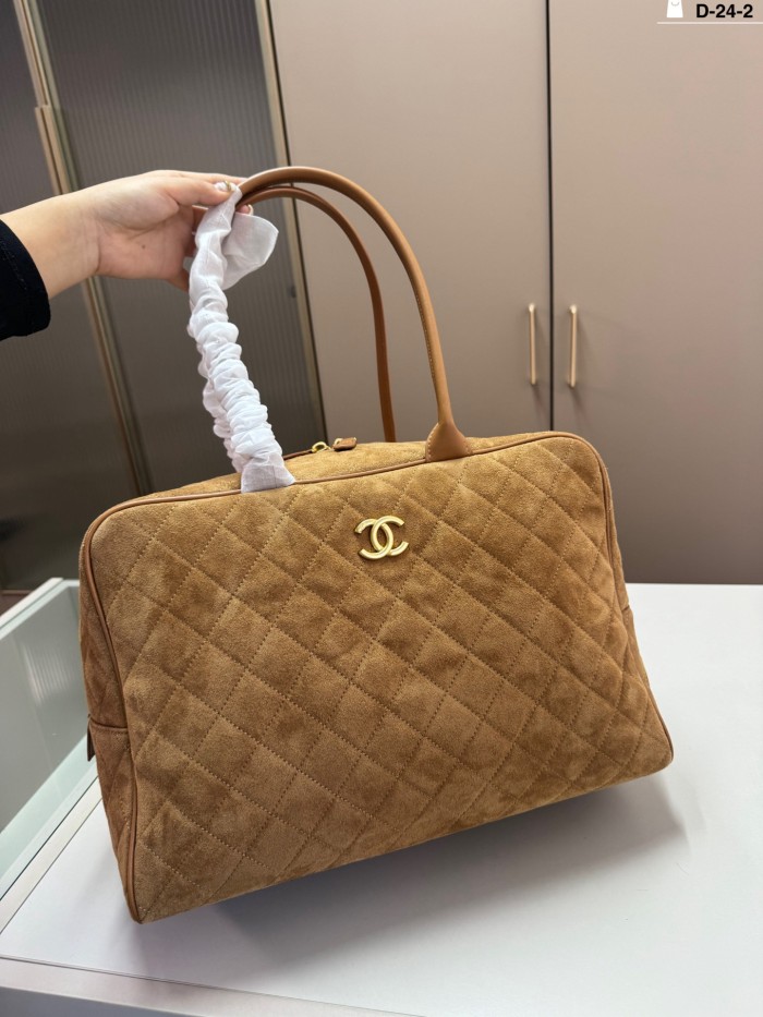 Chanel Handbag Tote 107 DB552 37cm