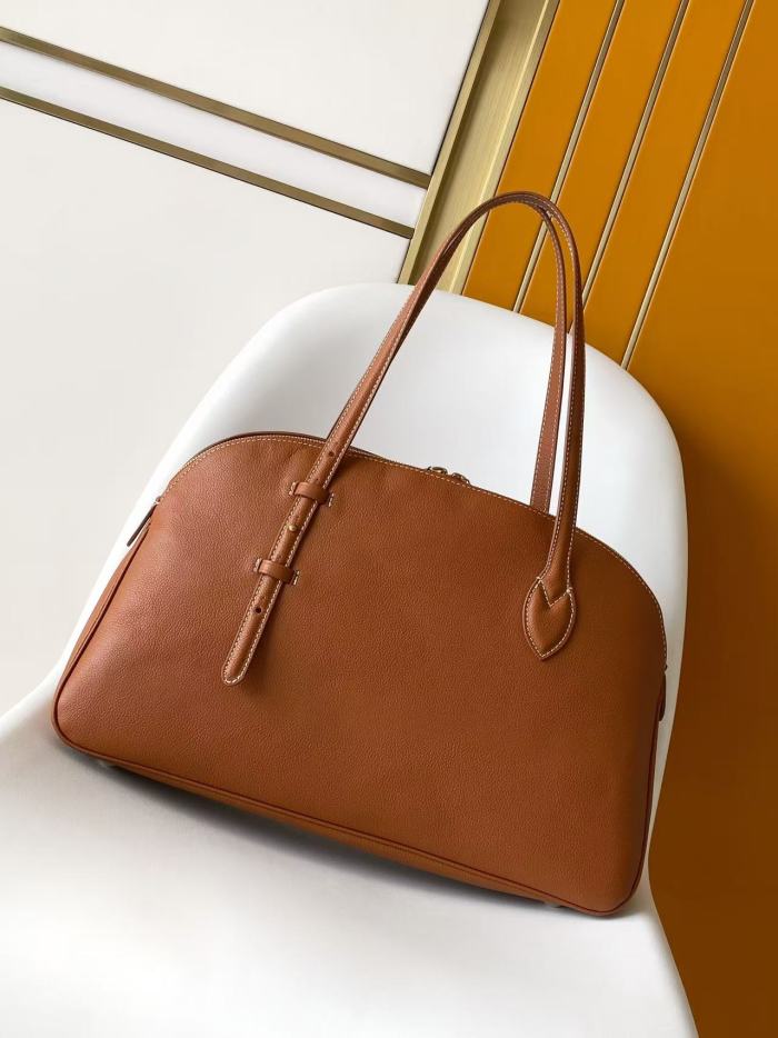 LV Low Key Bag M26257 XYMC085 43.5cm