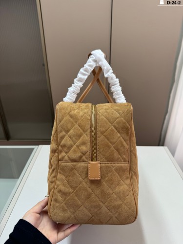 Chanel Handbag Tote 107 DB552 37cm