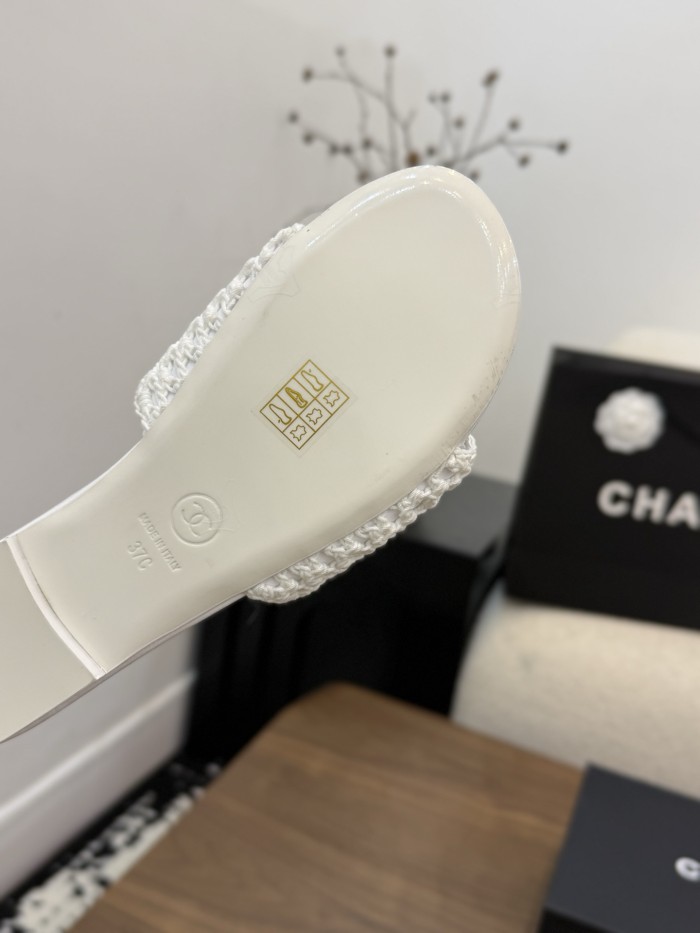 Chanel shoes 081 XM003