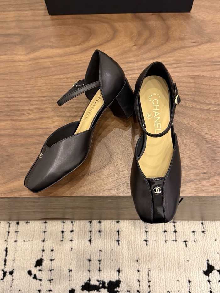Chanel shoes 074 XM023