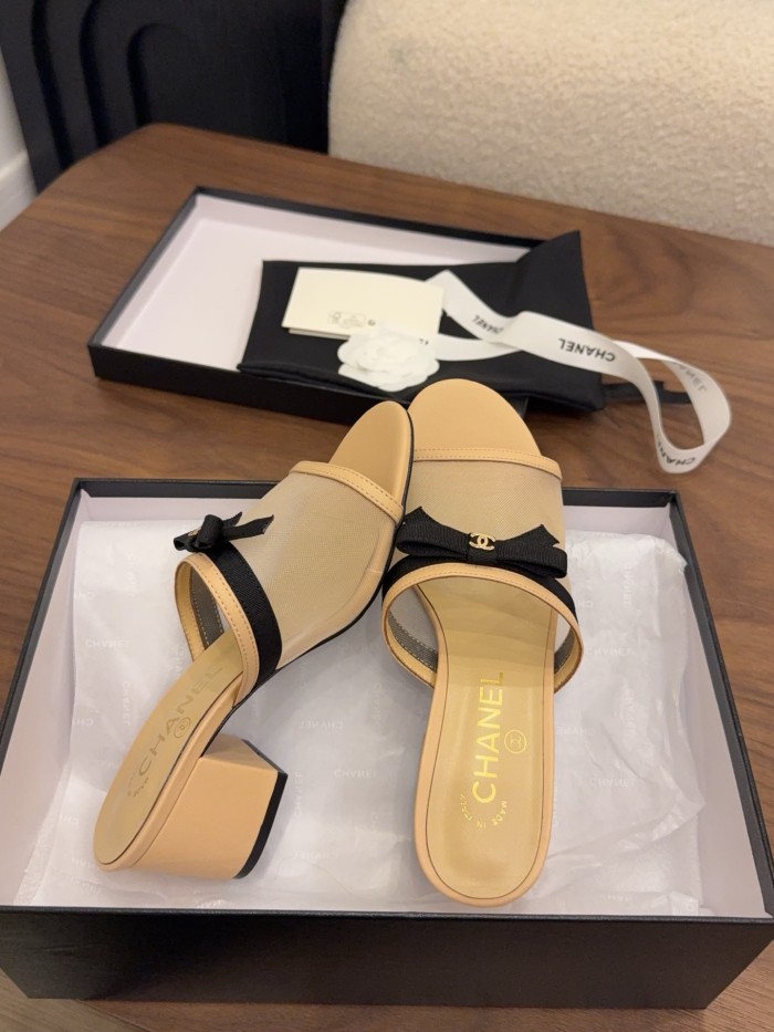 Chanel shoes 084 XM562