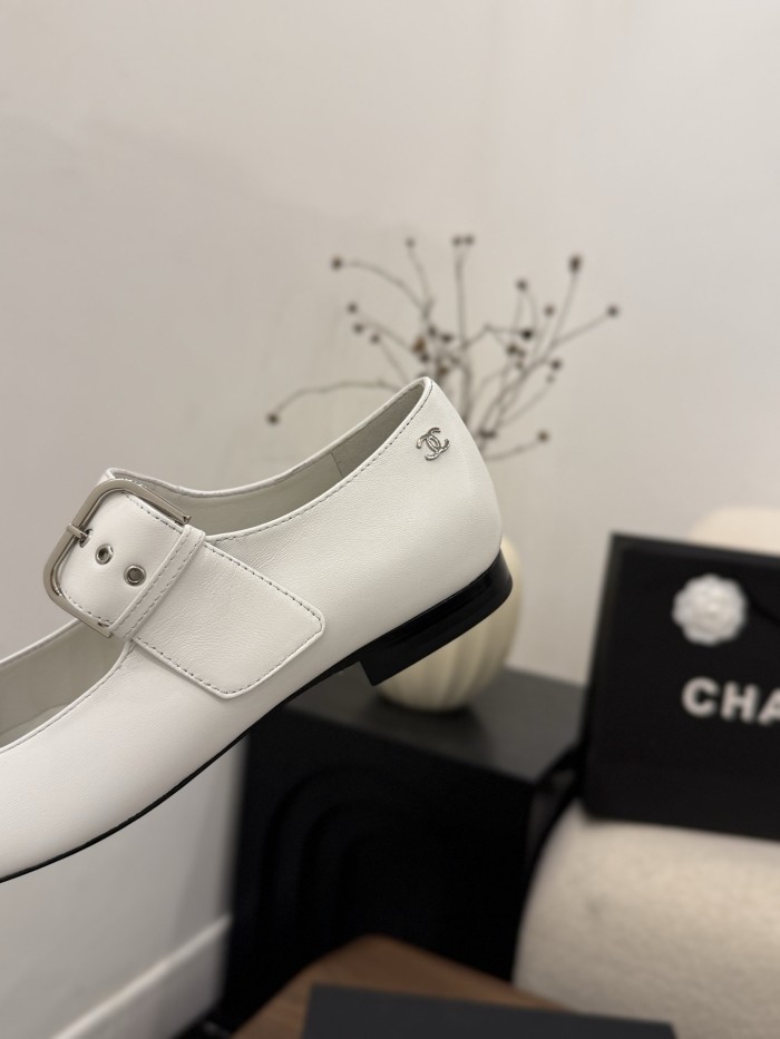 Chanel shoes 097 XM013