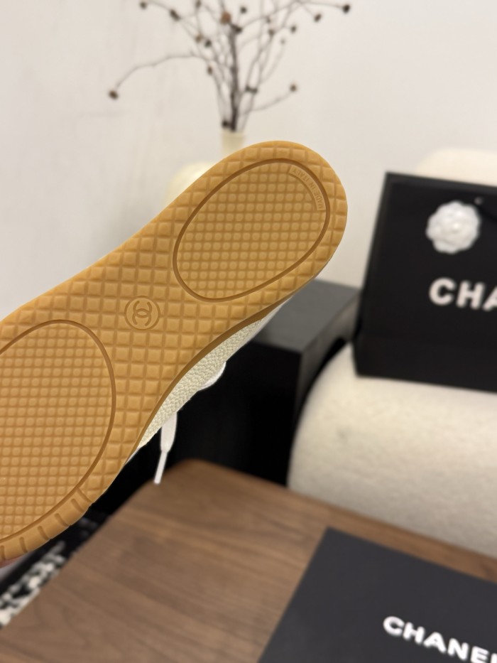 Chanel Casual Shoes 040 XM013