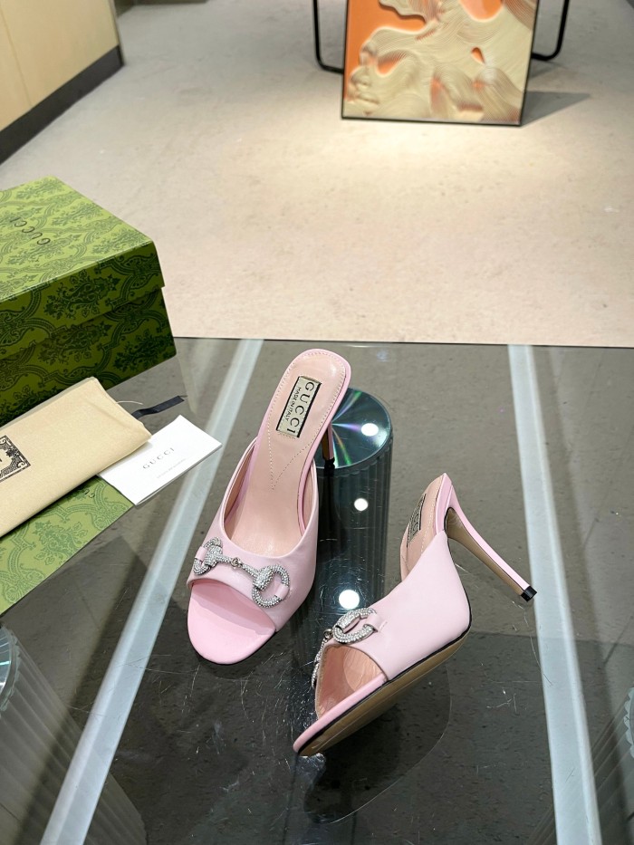 Gucci shoes 080 XM072