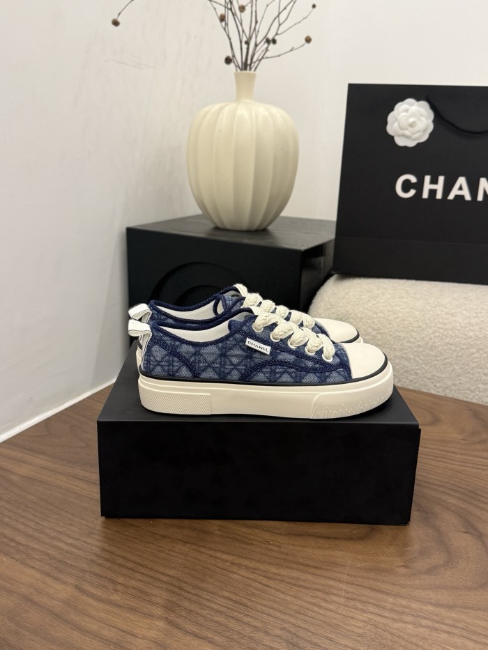 Chanel Casual Shoes 039 XM033