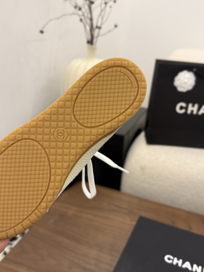 Chanel Casual Shoes 040 XM013