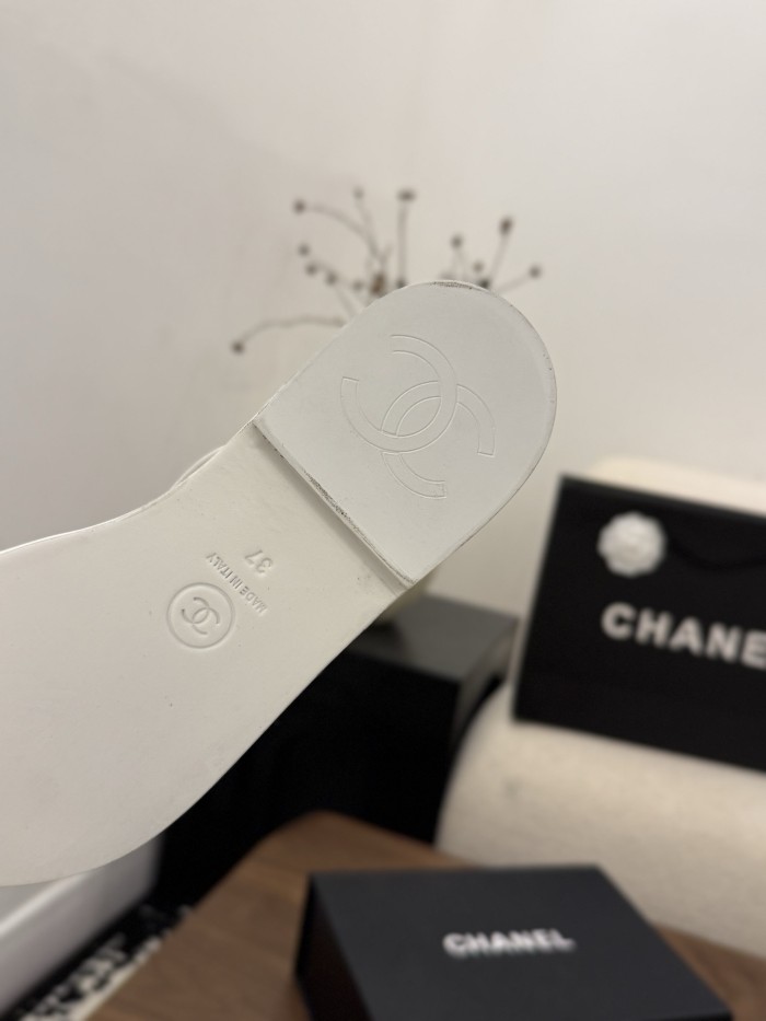 Chanel shoes 099 XM072