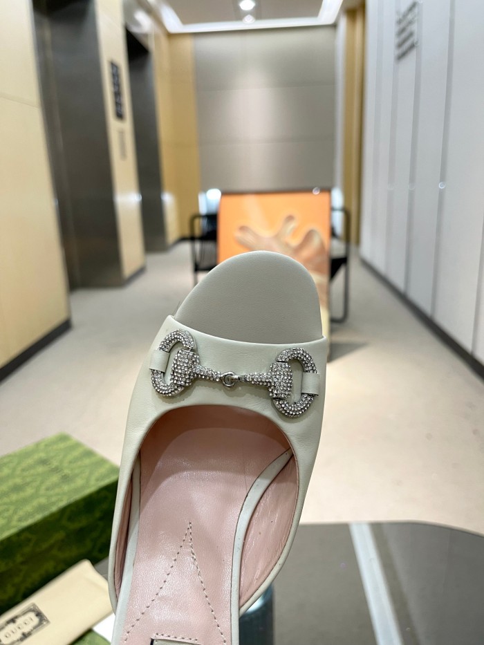 Gucci shoes 080 XM072
