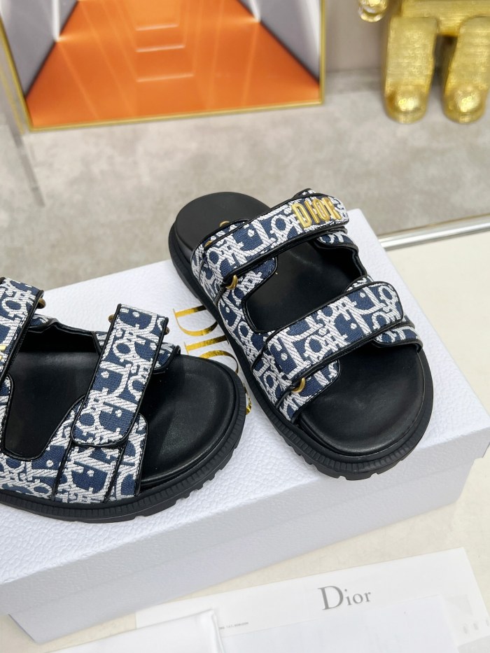 Dior shoes 051 HL042