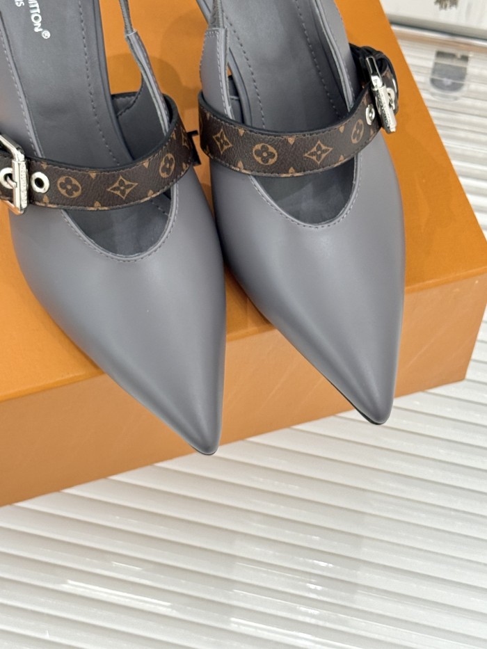 LV shoes 038 XM053
