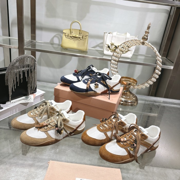Miu Miu Casual shoes 012 XM092