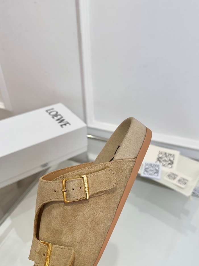 Loewe shoes 022 XM012