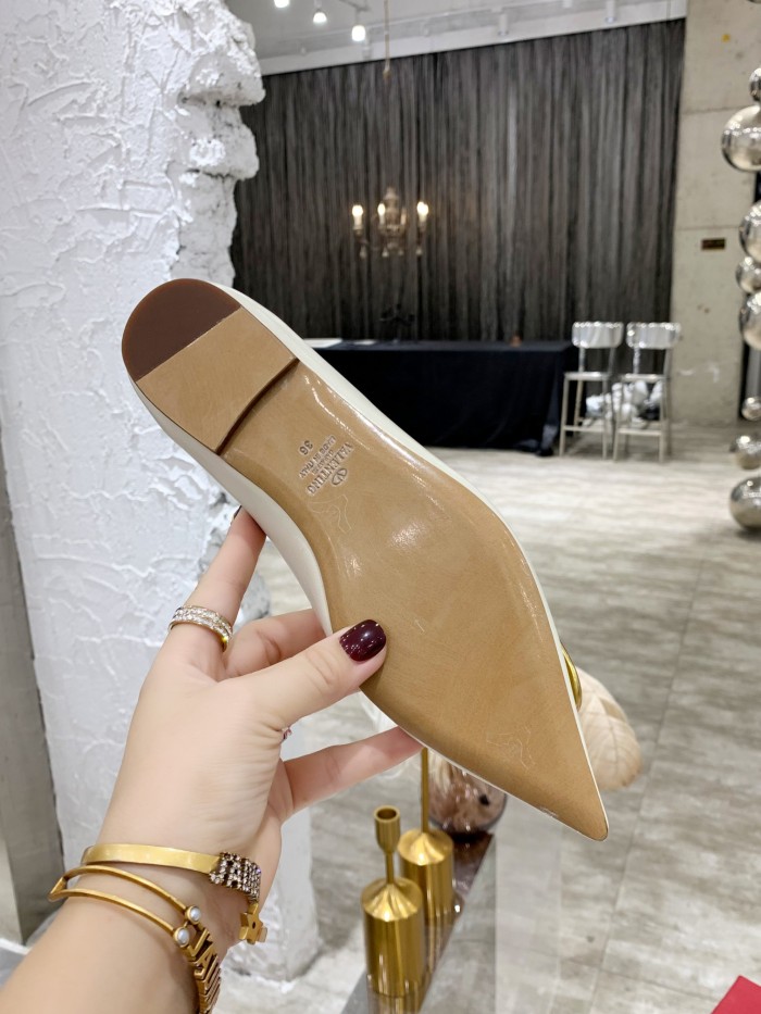 Valentino shoes 022 XM003