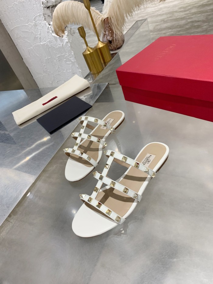 Valentino shoes 031 XM052