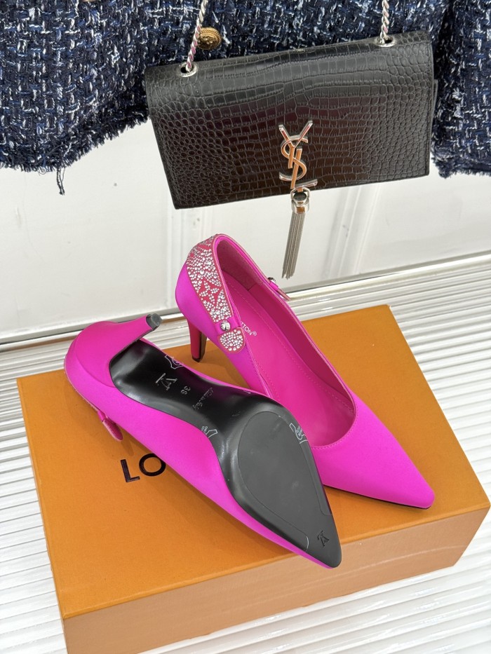 LV shoes 032 XM063