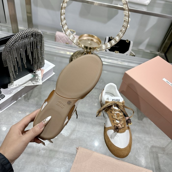 Miu Miu Casual shoes 012 XM092