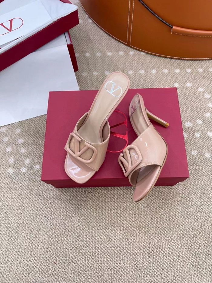 Valentino shoes 032 XM072