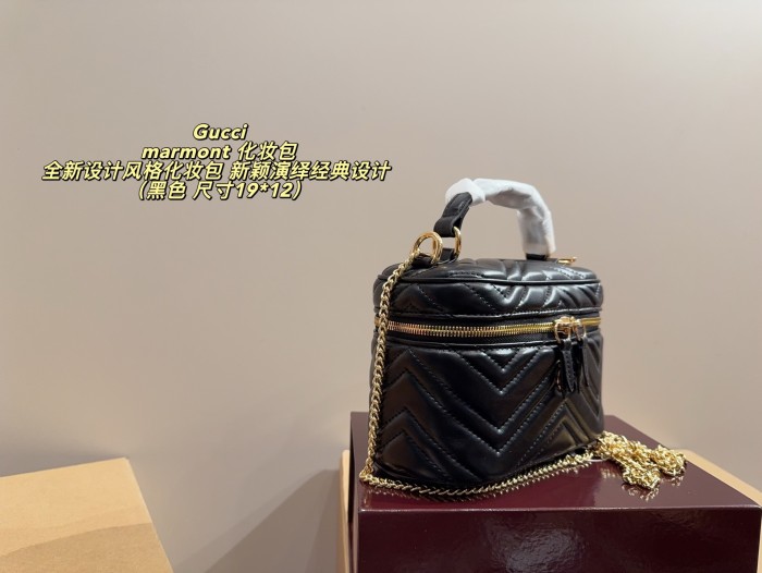 Gucci Marmont Bag 030 DB061 19cm