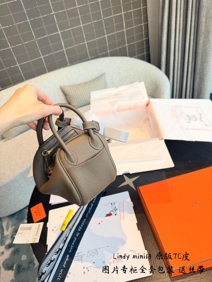 Hermes Lindy19 Bag 017 DB542 19cm