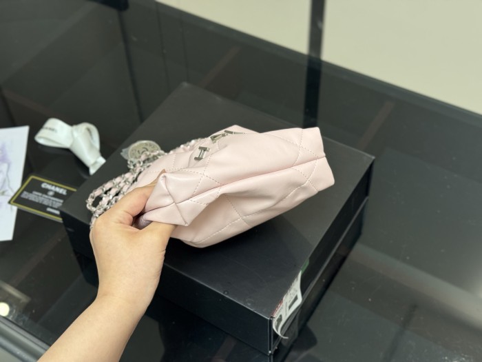 Chanel Shoulder Bag 115 DB081 20cm