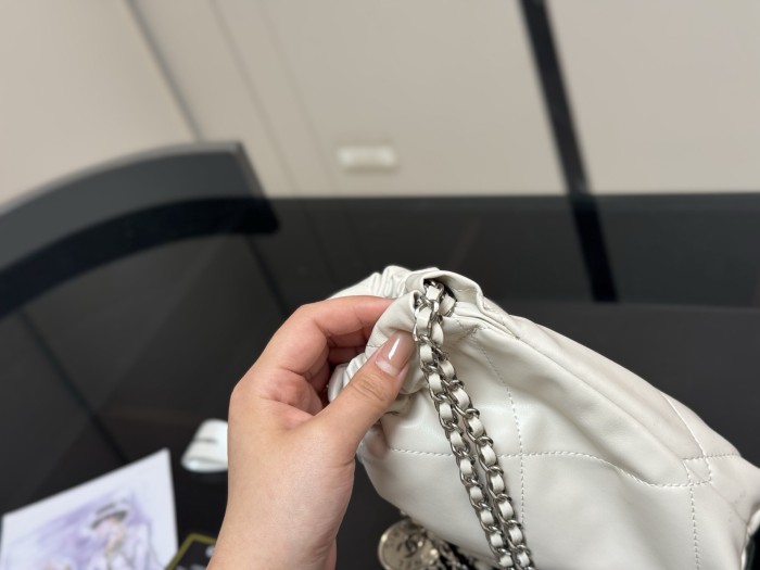 Chanel Shoulder Bag 115 DB081 20cm