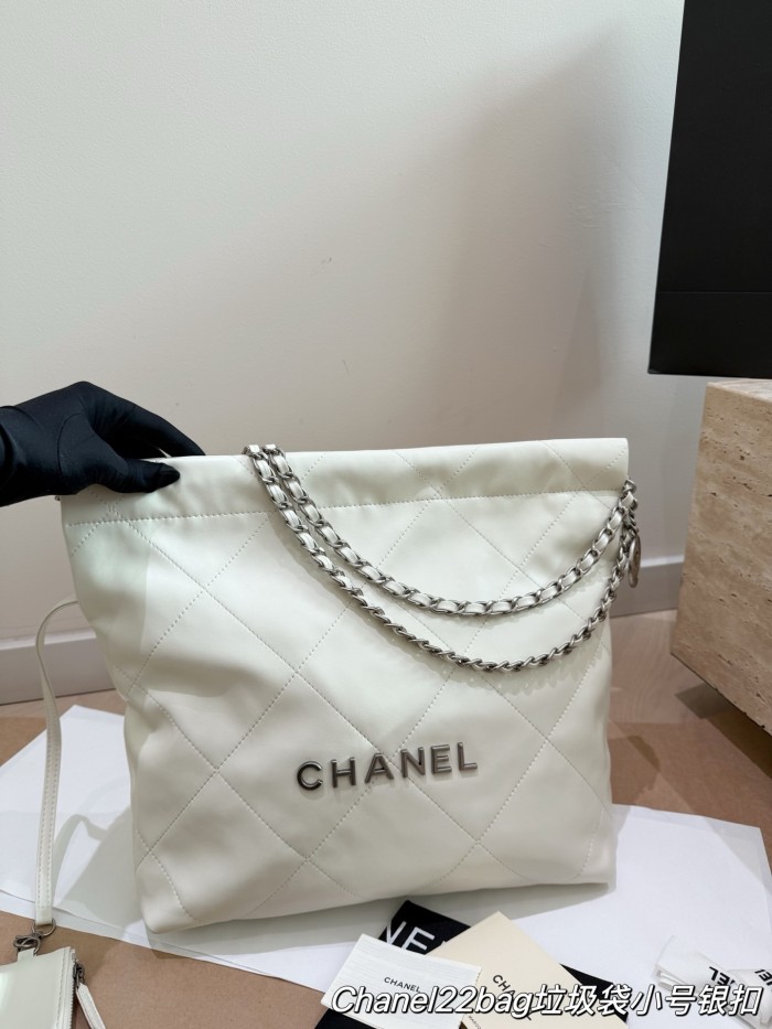 Chanel Shoulder Bag 124 DB591 35-39cm