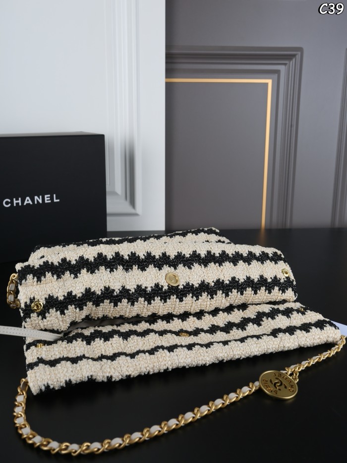 Chanel Shoulder Bag 120 DB091 35cm