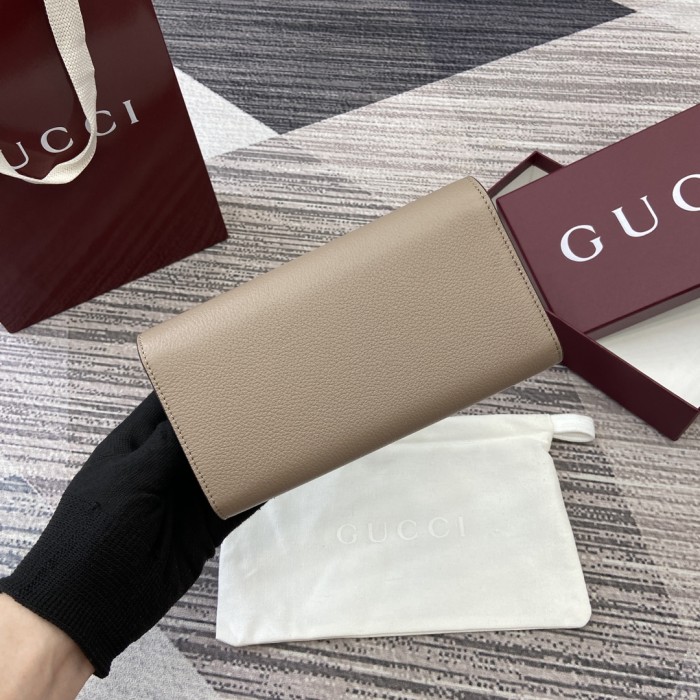 Gucci Softbit Wallet 828147 BST072 19cm