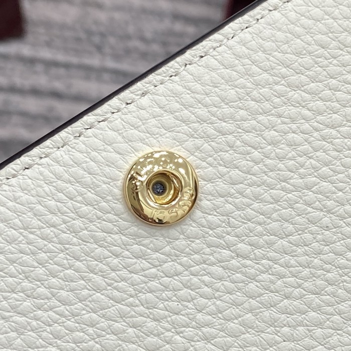 Gucci Softbit Wallet 828147 BST072 19cm