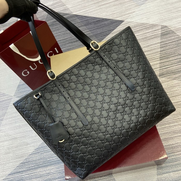 Gucci Emblem Tote 847455 BST047 37cm