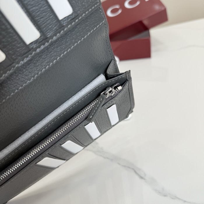 Gucci Supreme Wallet 856563 BST022 19cm