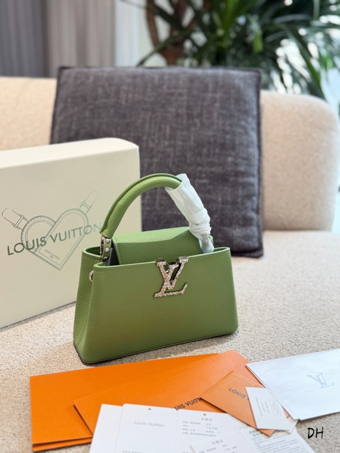 LV Capucines Bag 302 DB581 20cm
