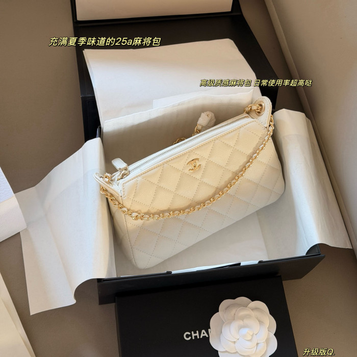 Chanel 25A Shoulder Bag 134 DB561 22cm