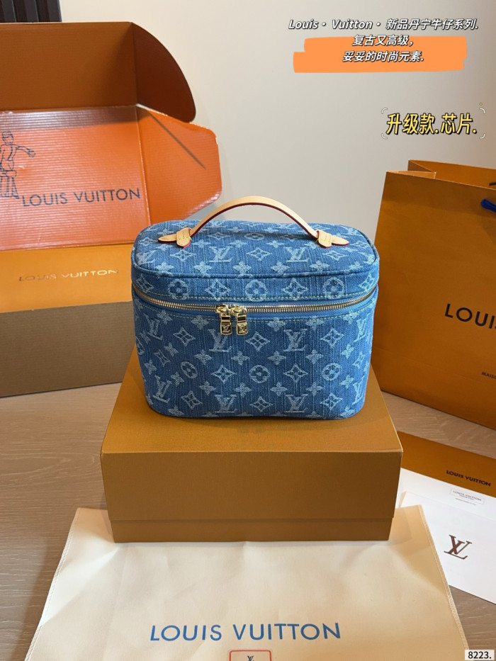 LV Vanity Pouch Bag 316 DB581 24cm