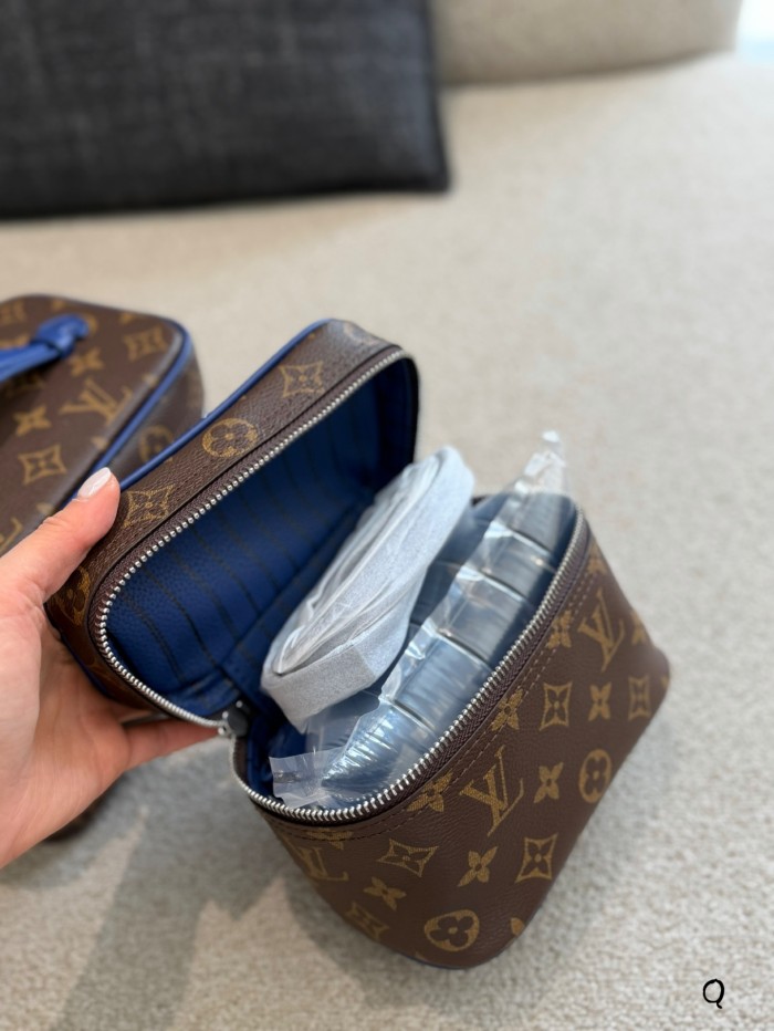 LV Vanity Pouch Bag 306 DB541 16-23cm