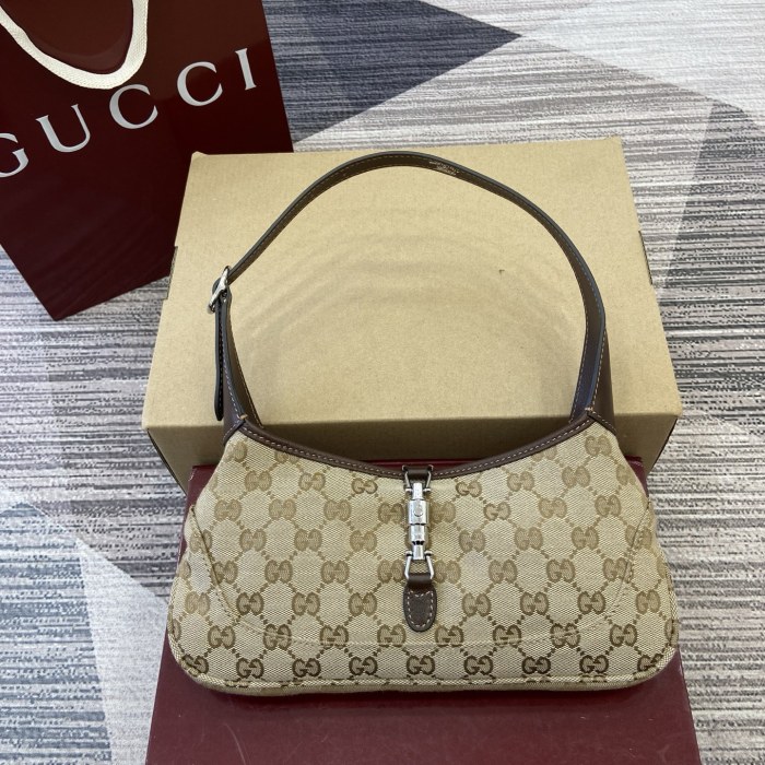 Gucci Lafmiglia Bag 863137 BST025 28cm