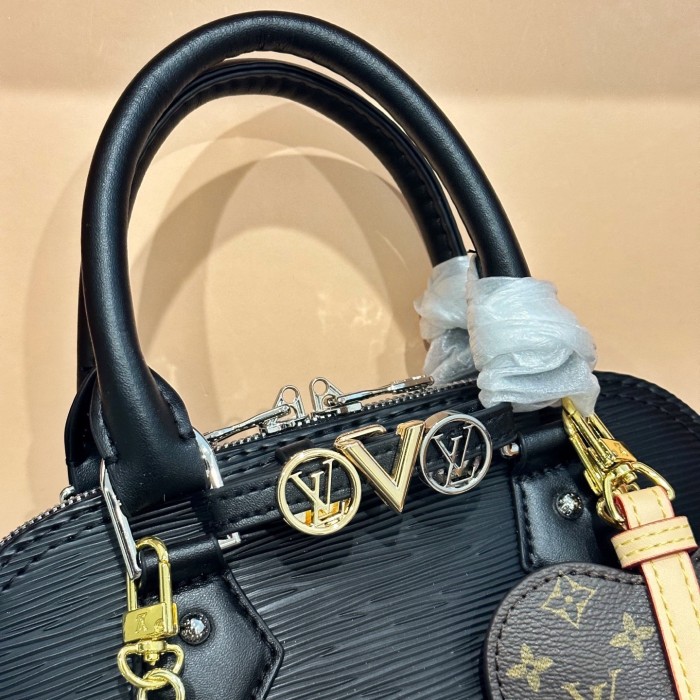 LV Alma BB Bag 325 DB571 25cm