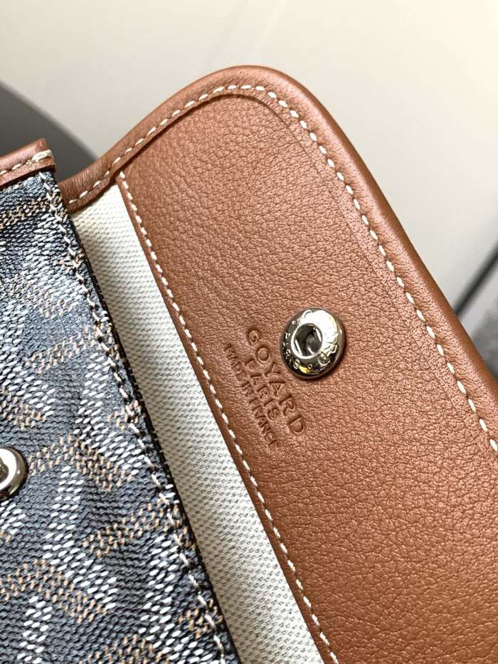Goyard Anjou Mini Bag 2321 YD084 20cm