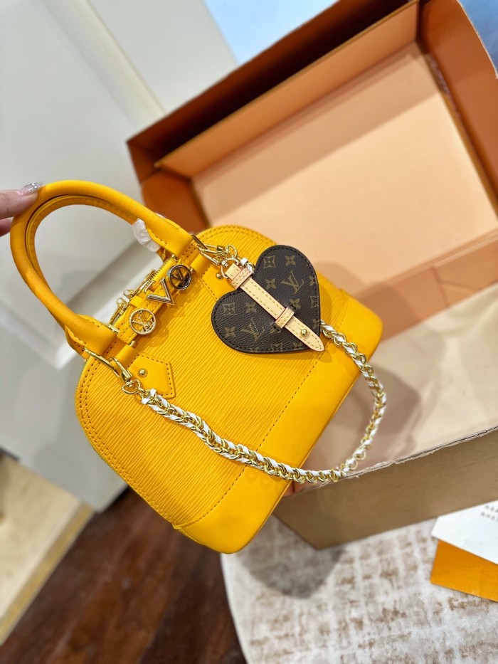 LV Alma BB Bag 325 DB571 25cm
