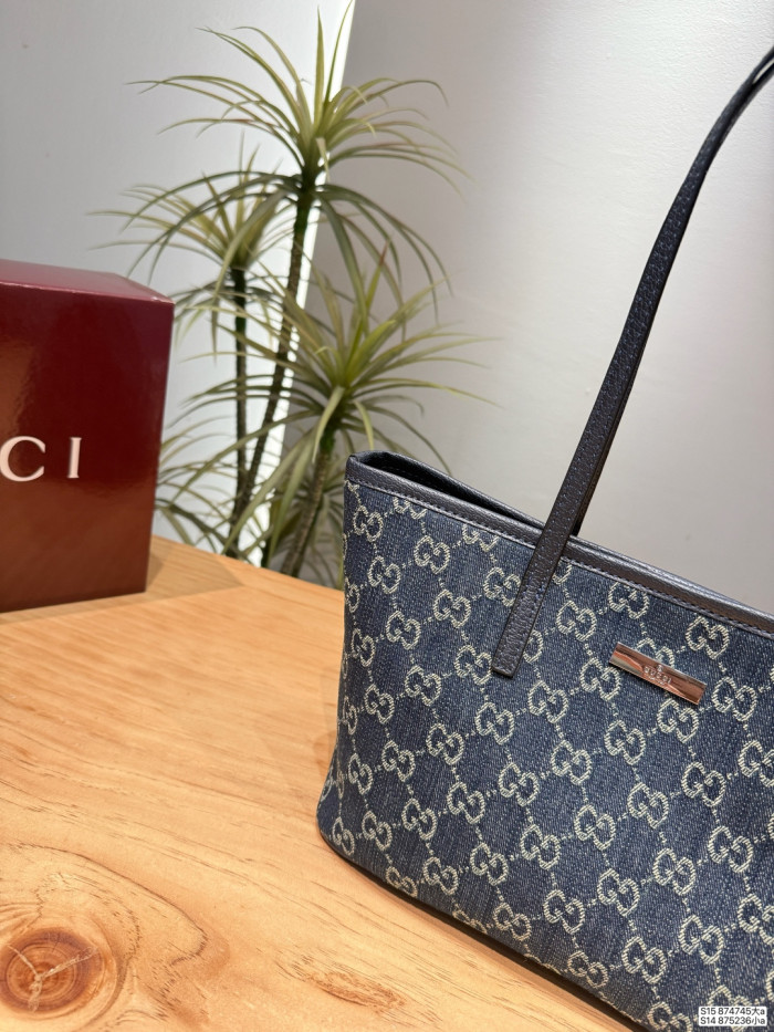 Generation Gucci Tote 874745 DB061