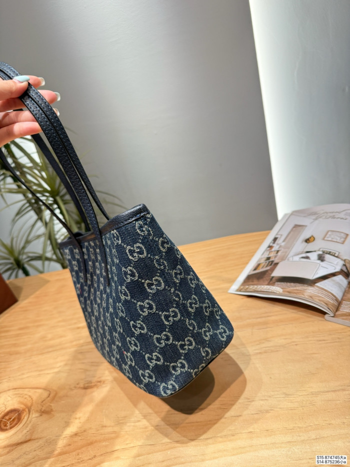 Generation Gucci Tote 874745 DB061