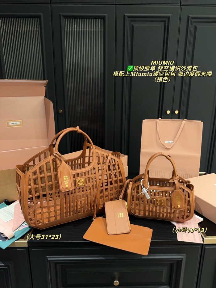 Miu Miu Beach Bag DB084