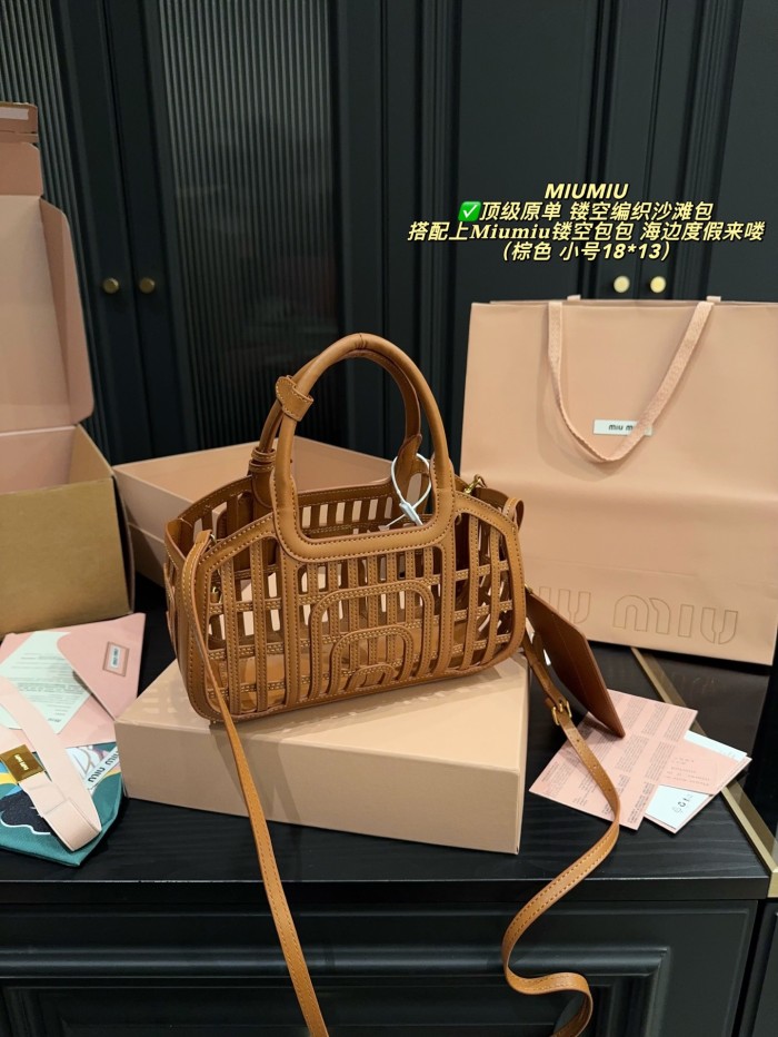 Miu Miu Beach Bag DB084