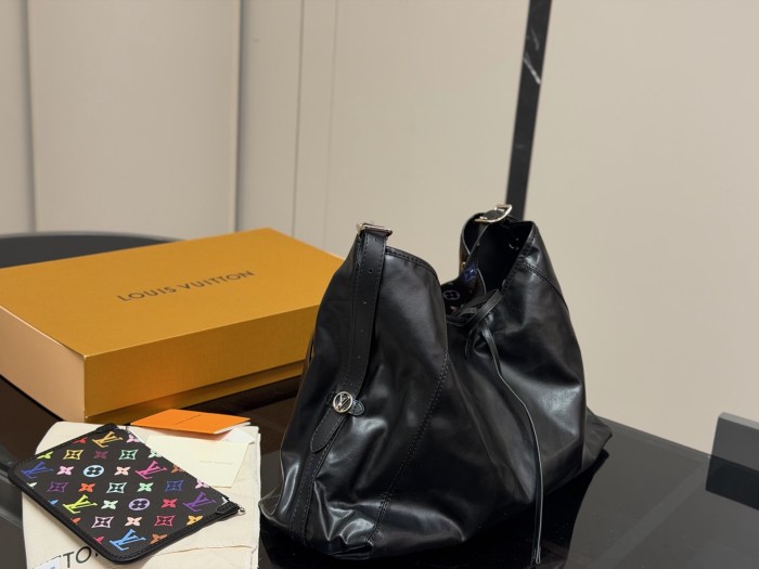 LV CarryAll Bag 04 DB552 42*30cm