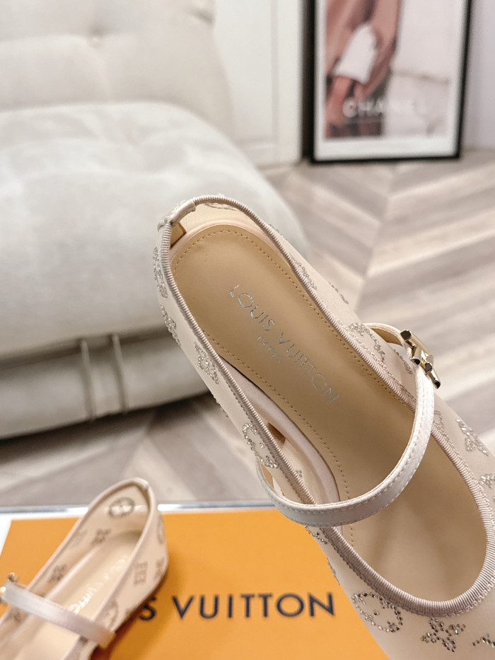 LV 042 Casual shoes HL082