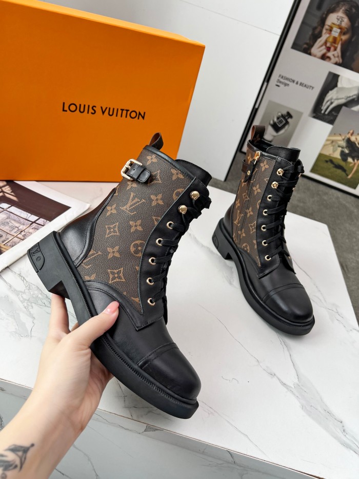 LV Monogram  boots HL023