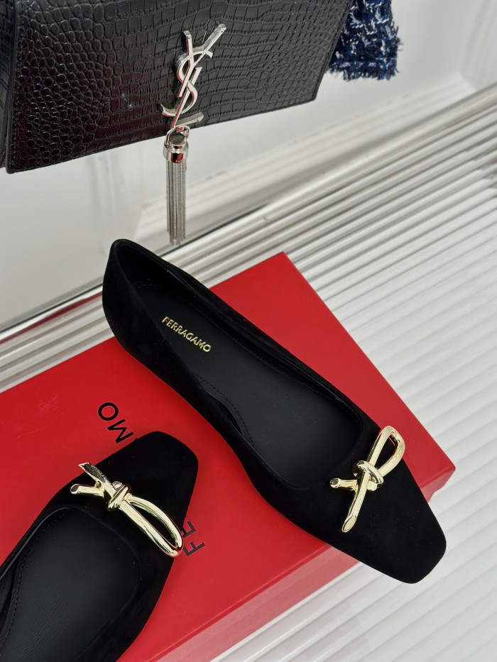 Ferragamo Shoes 008 HL003