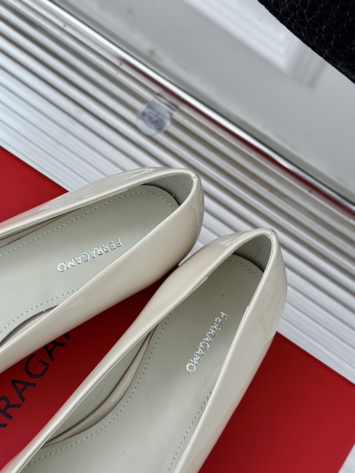 Ferragamo Shoes 008 HL003