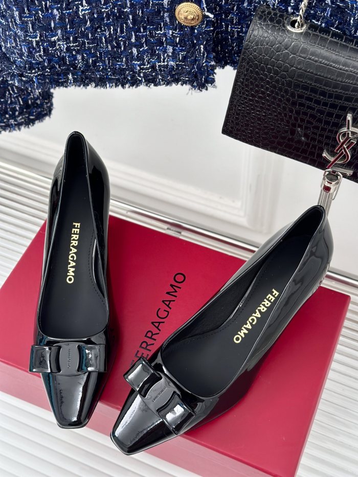 Ferragamo Shoes 006 HL023